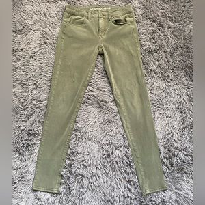 American Eagle, size 6, extremely stretchy, olive green, jegging